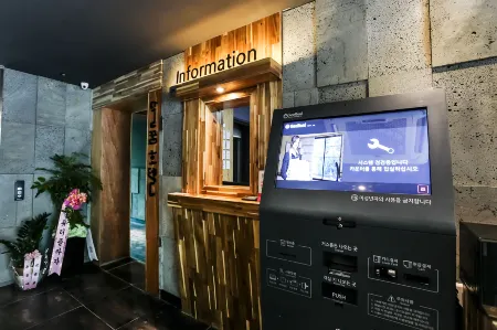 Hongcheon Dalkkum Hotel Отели рядом с достопримечательностью «Hongcheon Saengmyeong Geongang Gwahakgwan»