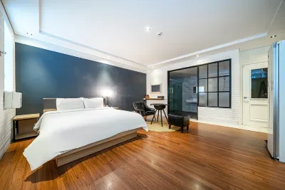Hotel Stay 53 Hotels near Kim Dae Jung Convention Center