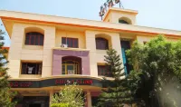 Hotel Shivani Inn Hotels near Pandita Puttarj Gavai Temple