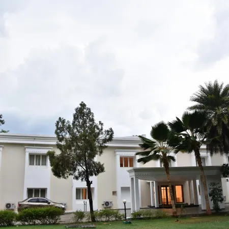 Poppys Vista Hotel