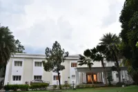 Poppys Vista Hotel - Parkplatz