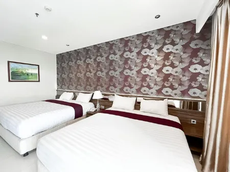 Grand Aquarium Hotel Pangandaraan Отели в г. Пангандаран