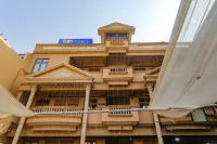 FabHotel Raghubar Kripa Hotels near Bara Imambara