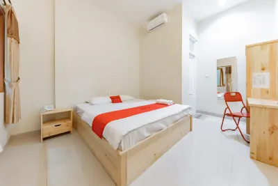 RedDoorz Syariah near DPRD Kabupaten Subang Hotel dekat Taman Anggur Kukulu O&i Farm Subang