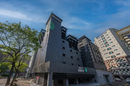 Valentine Hotel Wolgot Отели в г. Сихын