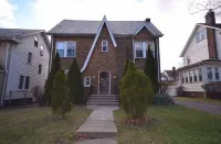 Newark Hansbury多層房屋 Hillside Shopping Center附近的飯店