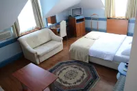 Hotel Tomce Sofka Hotels near Museum of Contemporary Art