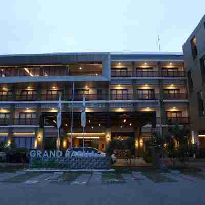 Grand Papua Hotel Sentani Hotel Exterior
