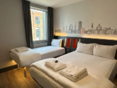 イージーホテル カーディフ カーディフのホテル