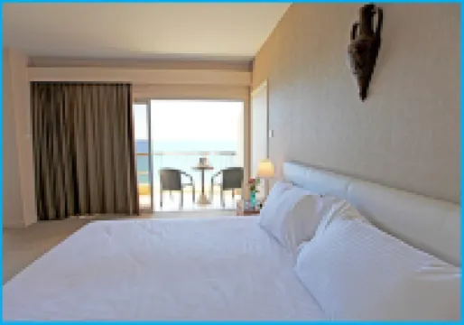 Poseidonia Beach Hotel