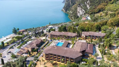 Hotel Leonardo Da Vinci Hotels in der Nähe von Li.Ma. Di Righi Maurizio E C. S.A.S.