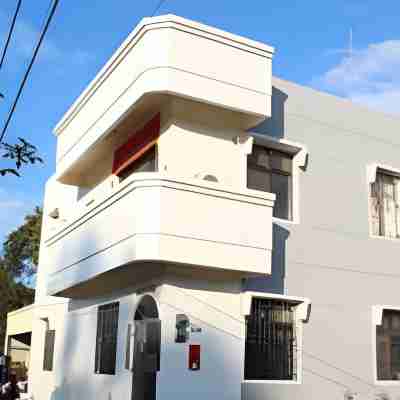 Renyitan Cozy Bed & Breakfast Chiayi Hotel Exterior