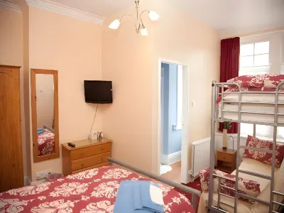 The Meltham Guesthouse Scarborough Các khách sạn ở Cloughton