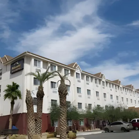 Microtel Inn & Suites by Wyndham Ciudad Juarez/US Consulate