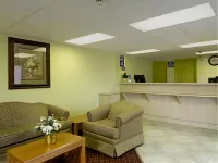 Days Inn & Suites by Wyndham Springfield on I-44