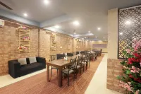 Hotel Lemon Suites & Banquet