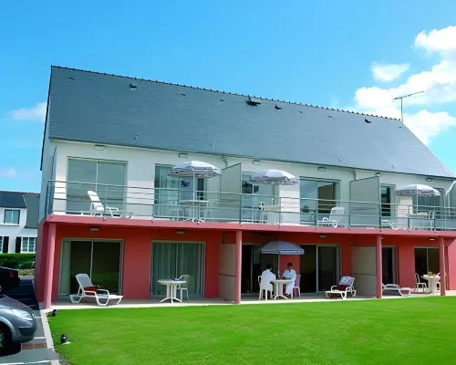 Résidences Valdys Thalasso & Spa de Rockroum Hotels in Roscoff
