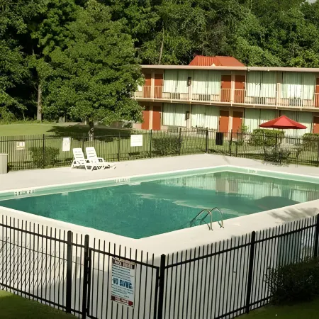 Express Inn & Suites