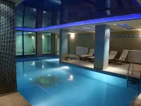 Mountain Lake Hotel - Pool