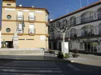 Hostal DP El Pilar فنادق في Tentudia