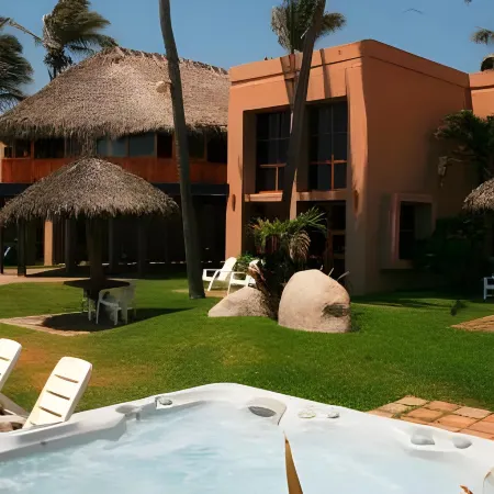 Villas El Rancho Green Resort