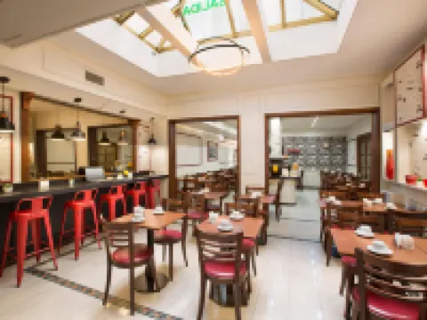 Hotel Waldorf โรงแรมในบัวโนสไอเรส