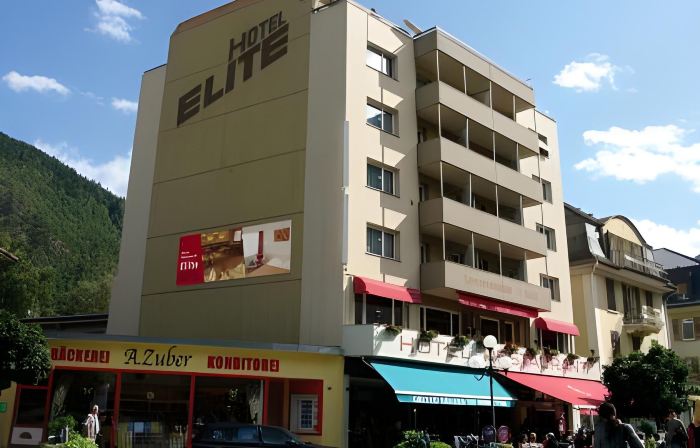 Elite