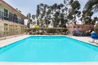 Super 8 by Wyndham Redlands/San Bernardino Hotels in Highland
