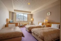 Morinosizuku Rin Hotels near Shirahige Waterfall