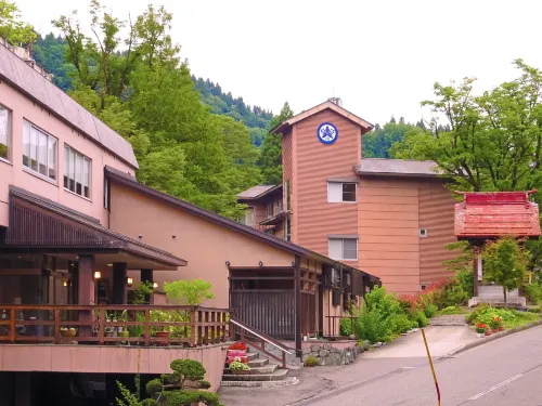 Yomoyama-Kan Hotels in Ojiya