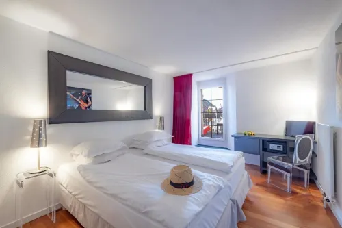 Tralala Hotel Montreux - Mountain view