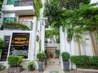 Wisteria Hotel