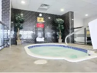 Pomeroy Hotel & Conference Centre - Hot Tub