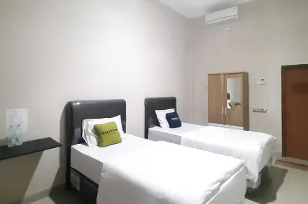 Urbanview Hotel Fira Syariah Muara Enim by RedDoorz