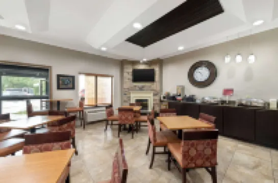 Best Western Plus Albert Lea I-90/I-35 Hotel