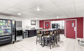Red Lion Inn & Suites Pontoon Beach