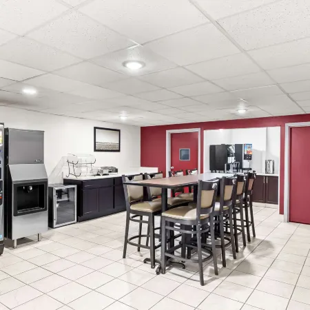 Red Lion Inn & Suites Pontoon Beach