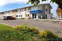 Motel 6 Everett, WA - North Hotels near Trader Joe's