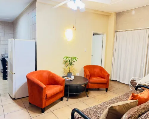 Busa House Self Catering guest house Hotels in White River
