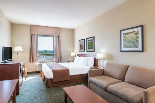 Super 8 by Wyndham Windsor NS