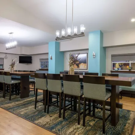 Super 8 by Wyndham Belgrade/Bozeman Airport