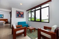BAY VIEW HOUSE - GALAPAGOS APARTMENTS Hotels in 