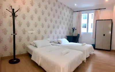 Island Hostel Bayan Lepas Airport Hotels in 