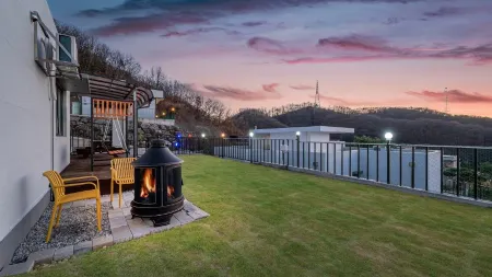 Yeoncheon Double Stay Ttottomeong Dog Pension Отели в г. Йончхон