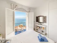 Los Geranios - Balcony
