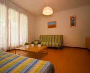 Quiet villa with private garden and shared pool by Beahost Rentals