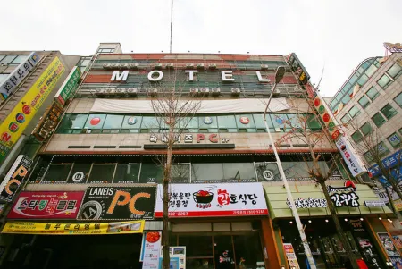 Bucheon (Songnae) Rodeo Отели рядом с достопримечательностью «Bucheon University»