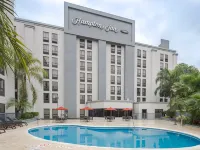 Hampton Inn by Hilton Monterrey/Galerias-Obispado Hotels near Obispado Museum
