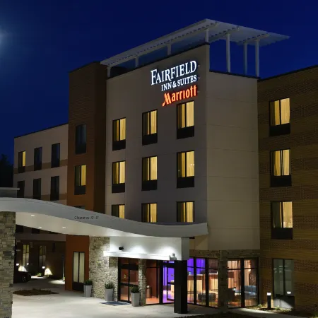 Fairfield Inn & Suites Omaha West