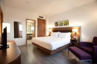 Hilton Garden Inn Malaga Hotels near Restaurante El Pavo Real